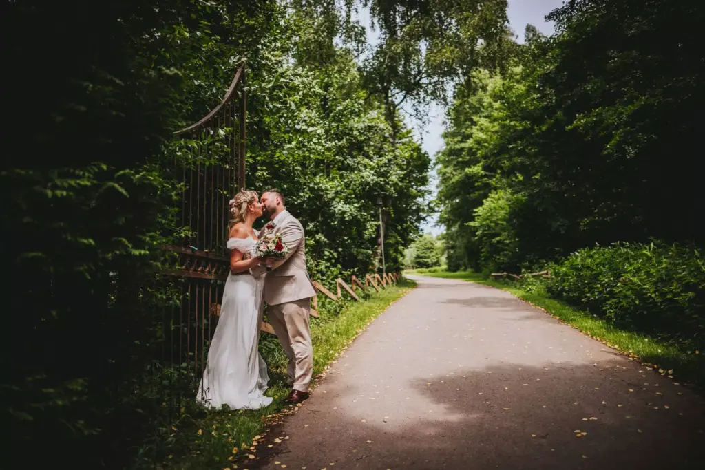 hochzeitsfotograf-stuttgart-sven-herbst-gasthaus-obere-saege-niedereschach-carina-denis-546