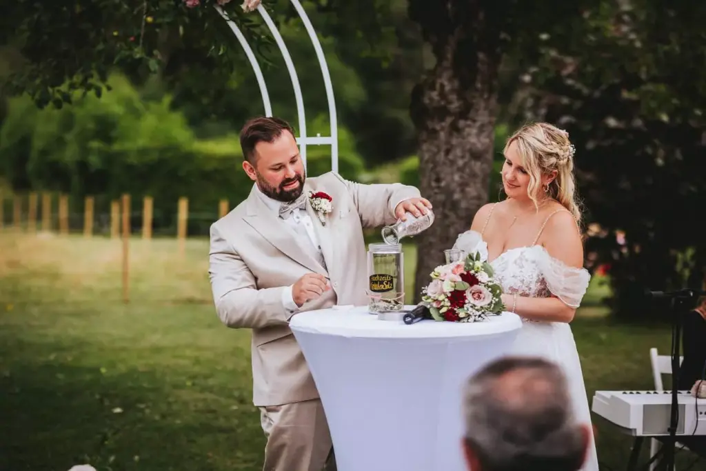 hochzeitsfotograf-stuttgart-sven-herbst-gasthaus-obere-saege-niedereschach-carina-denis-889